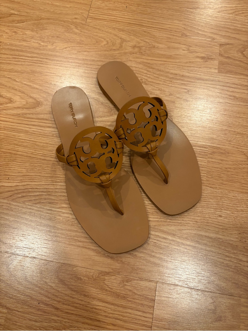 Tory Burch Logo Thong Sandals in Cognac Brown - Picture 2 of 5
